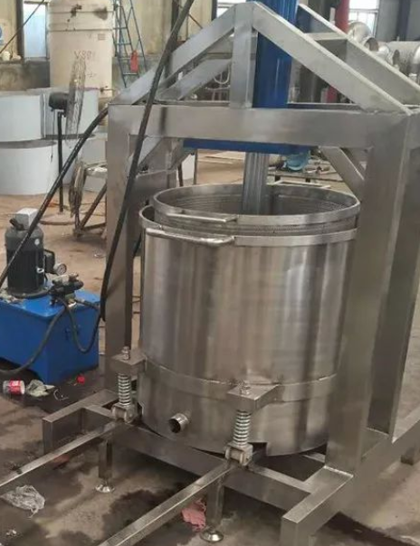 大型水果榨汁機(jī) 大型水果榨汁機(jī)